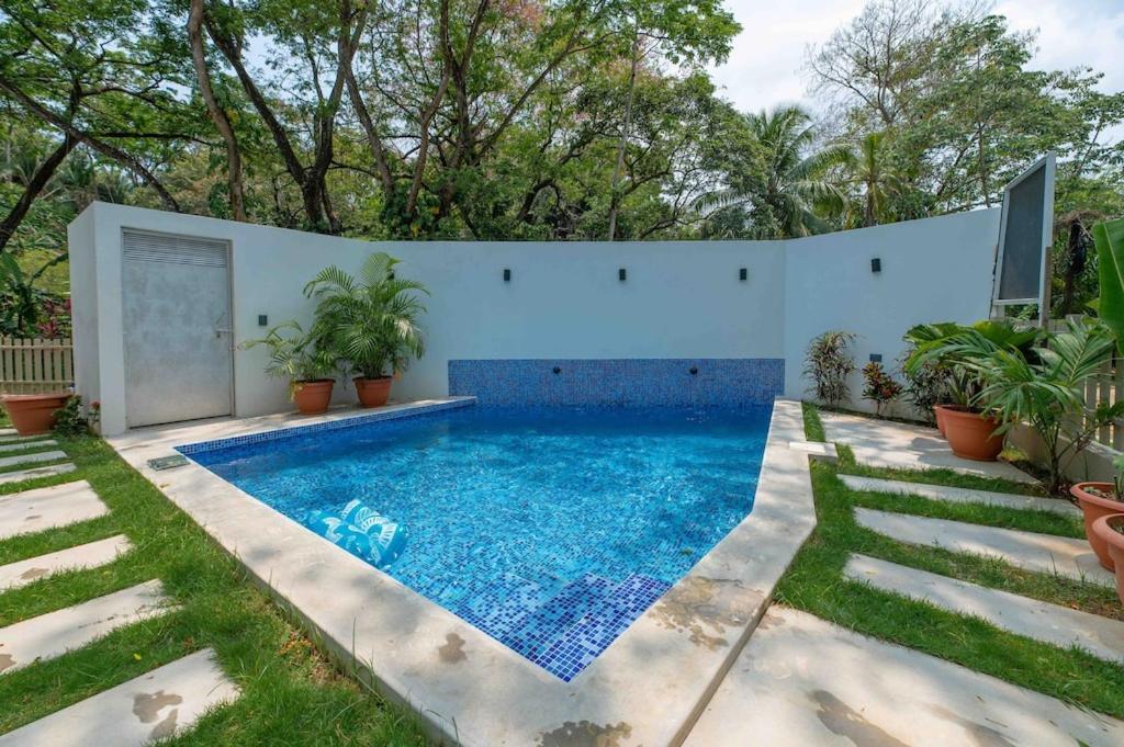 Cozy Beach Villa At The Shores 5 Minutes From The Beach West End Bagian luar foto