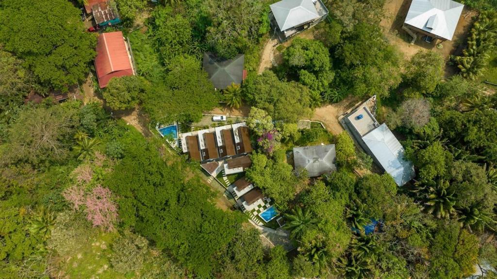 Cozy Beach Villa At The Shores 5 Minutes From The Beach West End Bagian luar foto